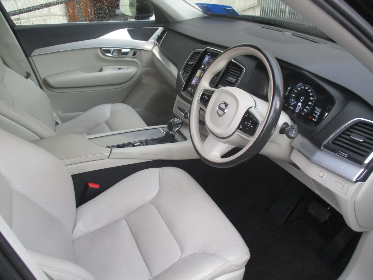 2018 VOLVO XC90 D5 AWD MOMENTUM GT 7 SEATER - Image 3