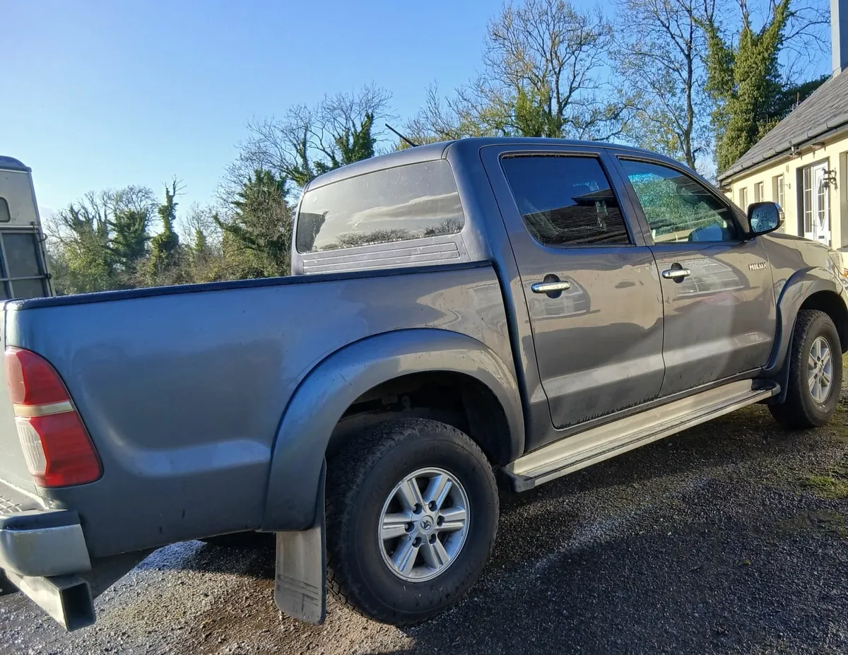 Toyota Hilux 2014 - Image 3