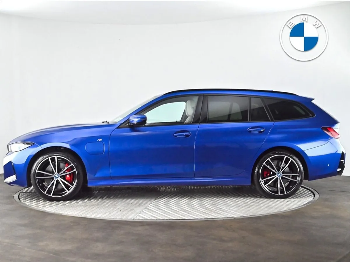 BMW 3 Series 330e M Sport Touring - Image 4