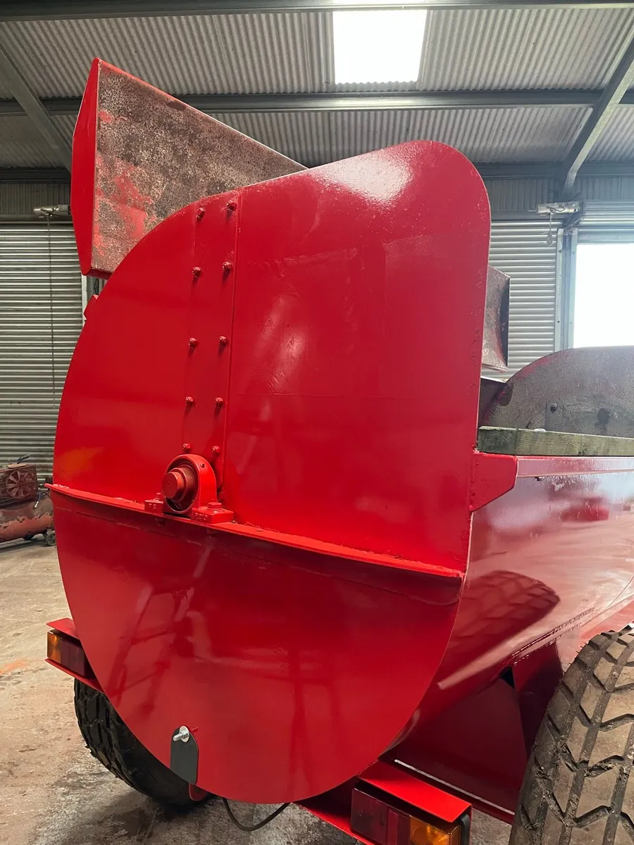 Dung spreader - Image 3