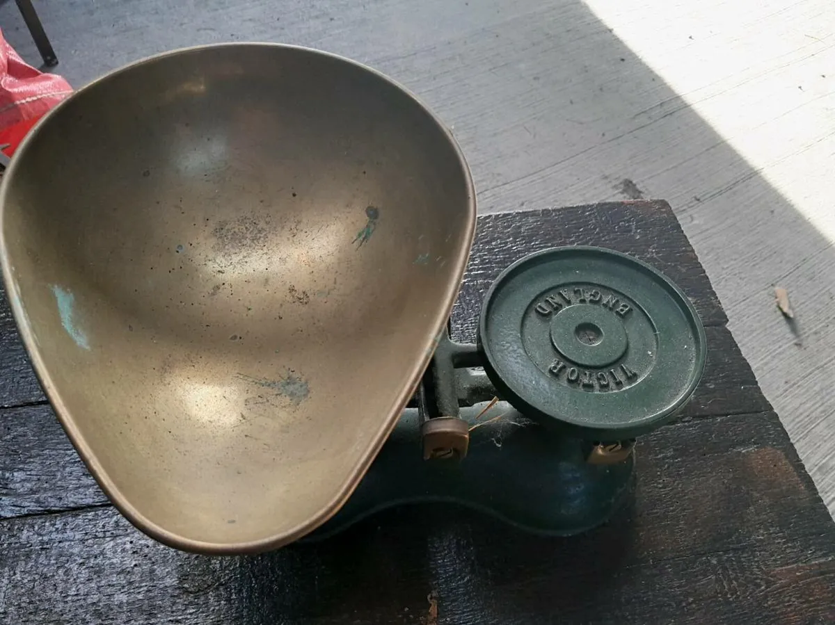 Antique scales - Image 2