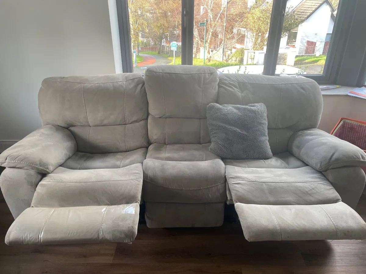 3 and 2 seater recliner sofas - Image 2