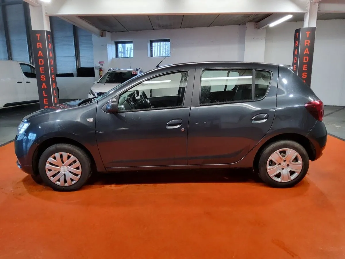Dacia Sandero 1.0 75 Signature - Image 3