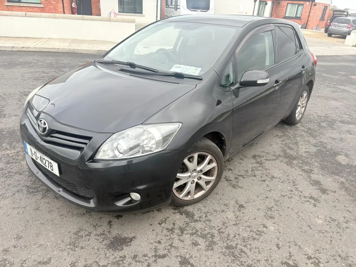 Toyota auris 1.4 diesel automatic - Image 2