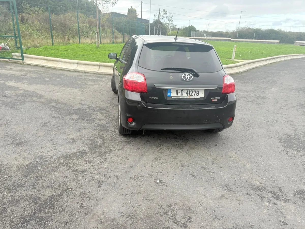 Toyota auris 1.4 diesel automatic - Image 4