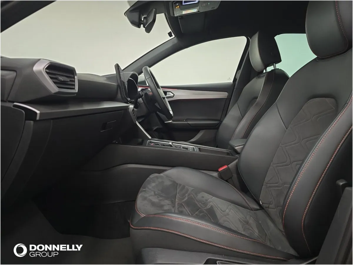 SEAT Leon Hatchback FR Sport - Image 2