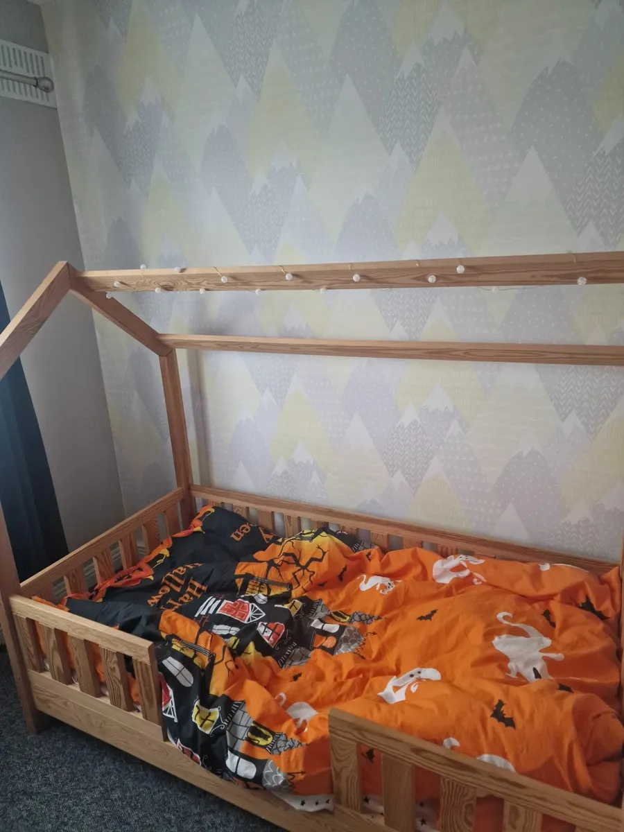 Kids bed - Image 2