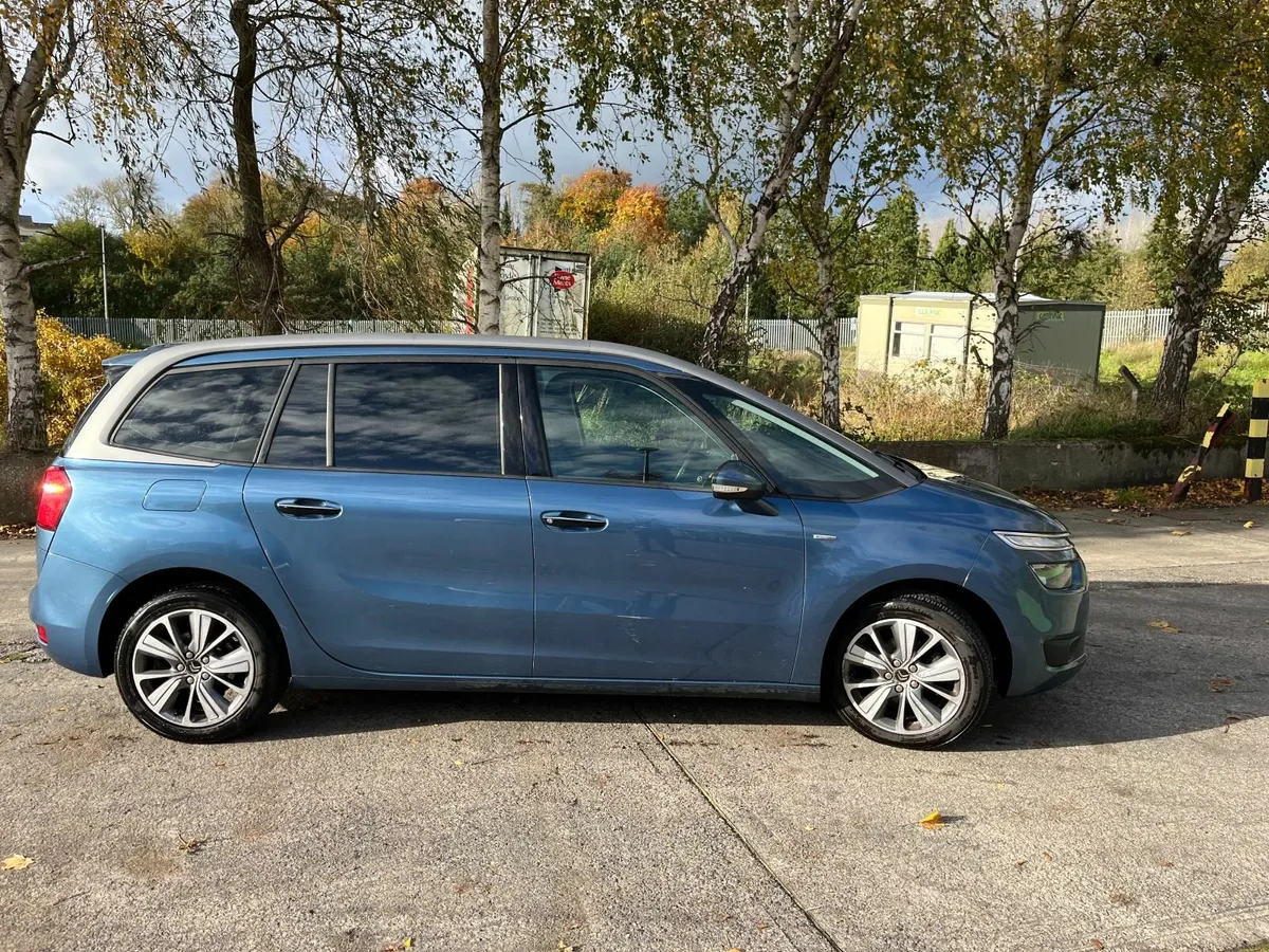 Citroen C4 Picasso 7 Seater Hi-Spec Exclusive - Image 4