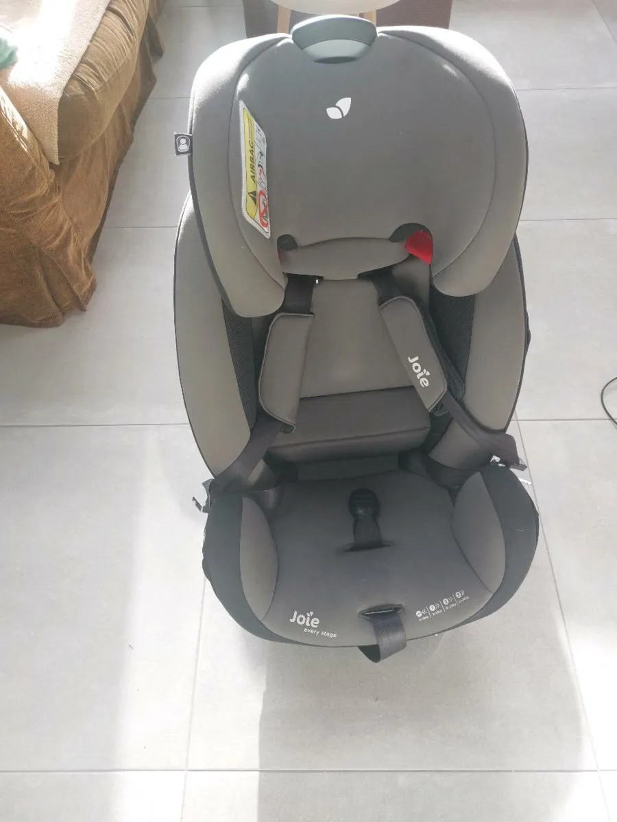 Car Seat - Image 2