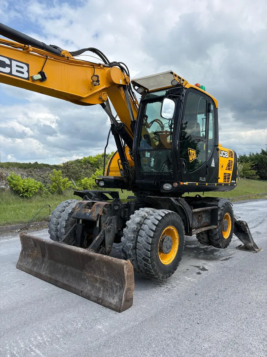 2017 JCB JS145WT Wheeled Excavator - Image 3