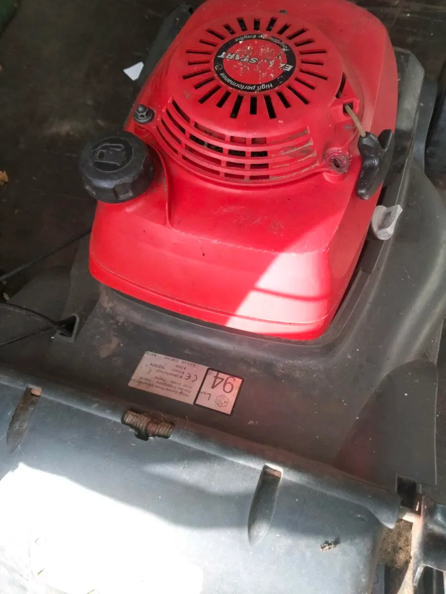 Honda lawnmower - Image 1