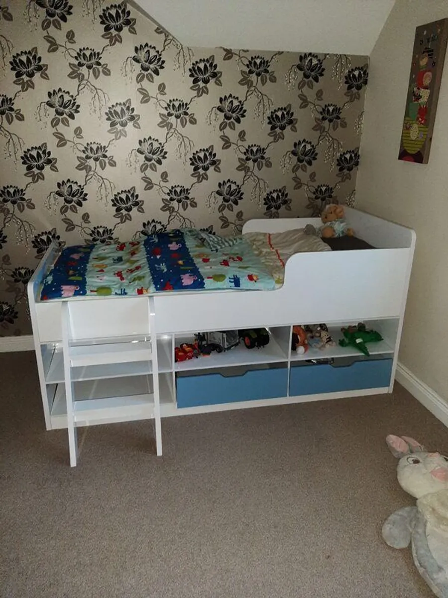 Children's mid sleeper single bed - Image 2