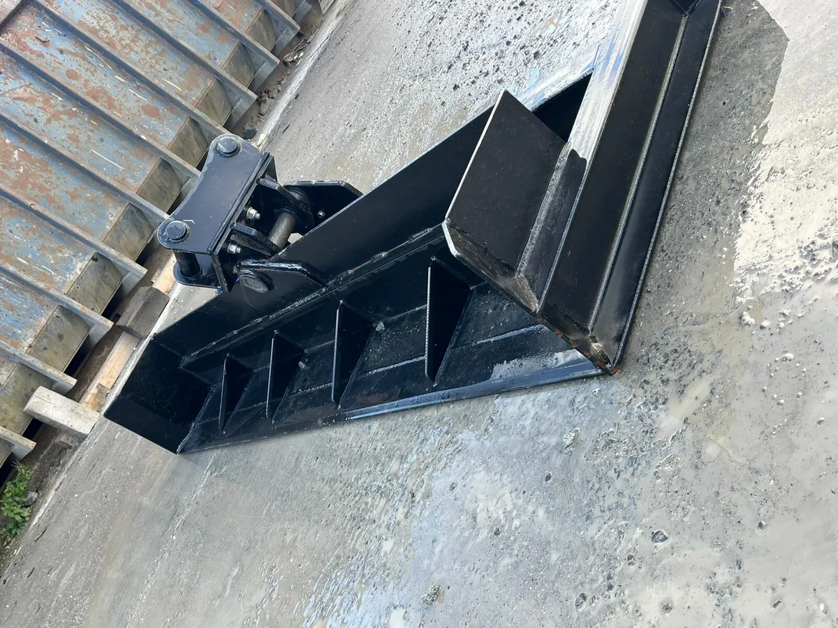78" Grading Beam to suit mini digger - Image 2