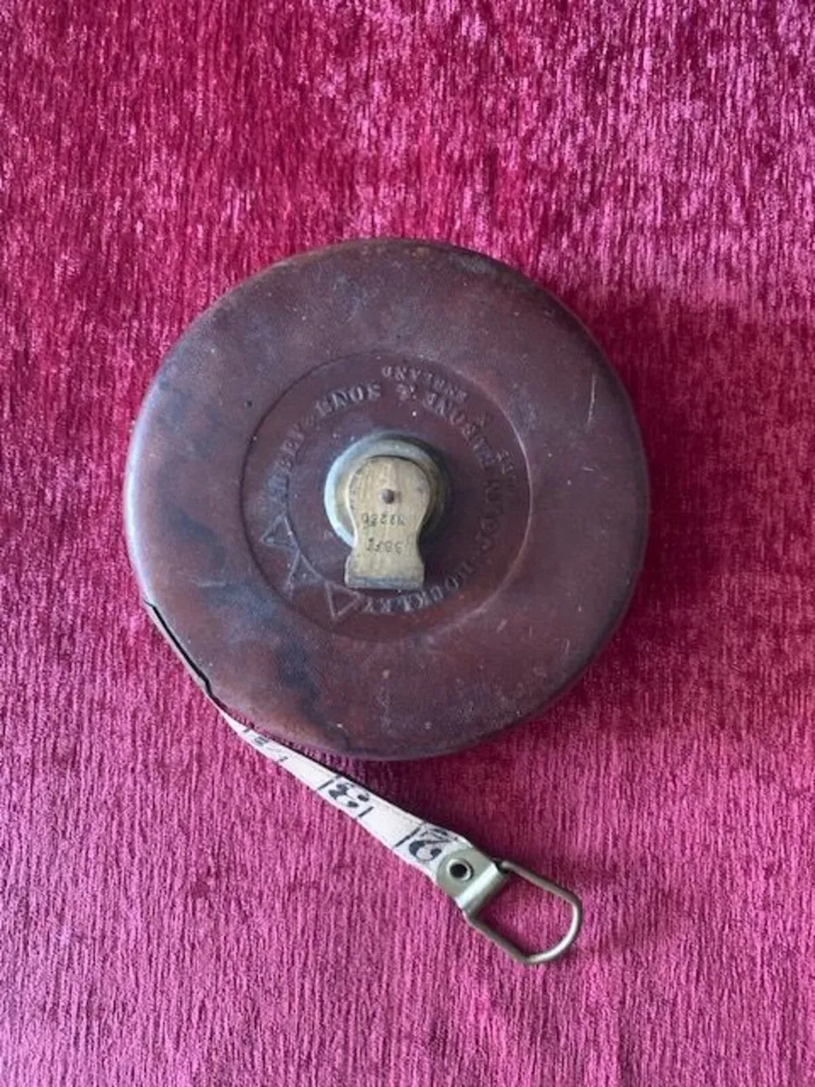 Leather case Imperial roll tape 68 feet. - Image 2
