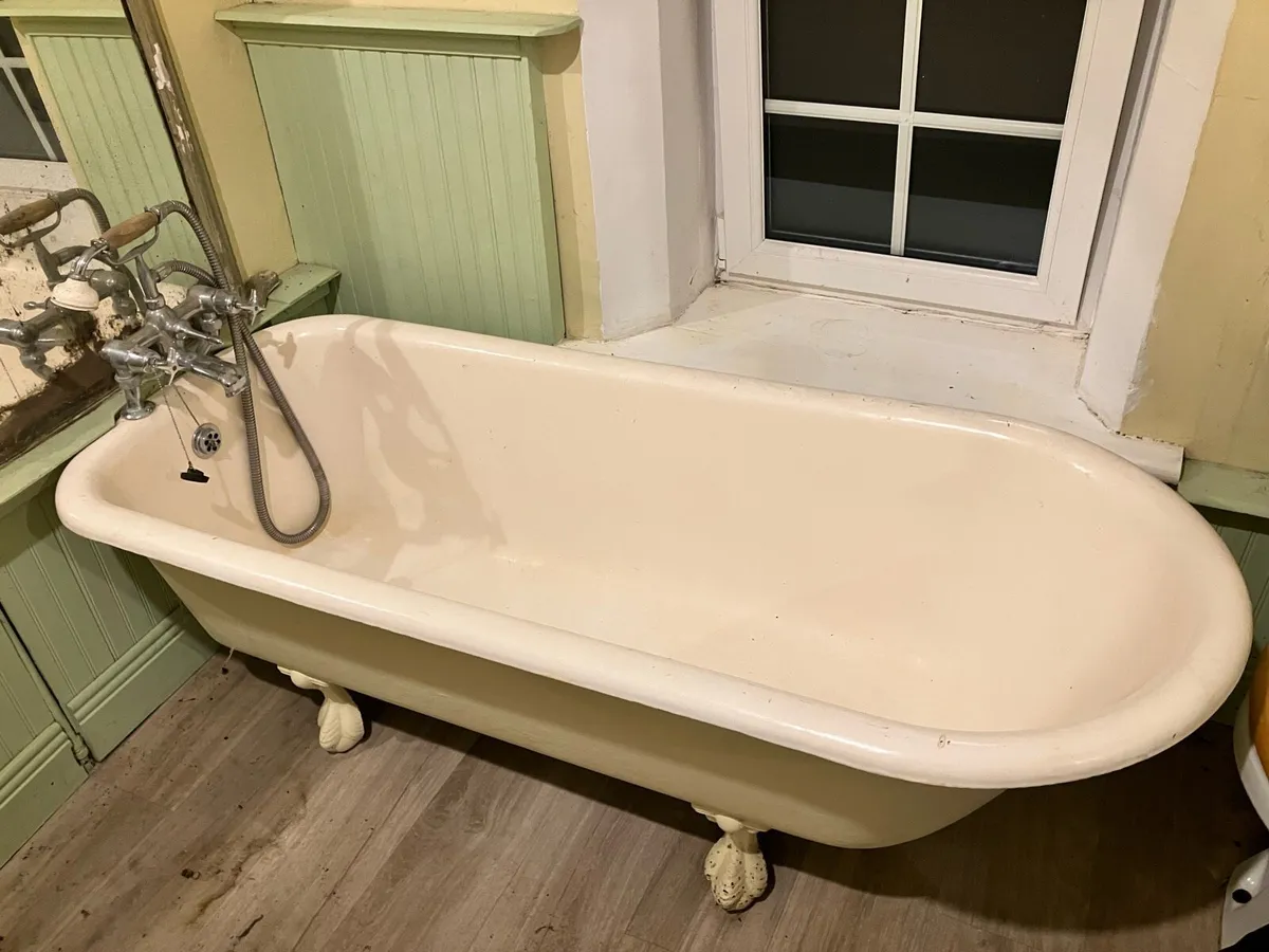 Case Iron bath