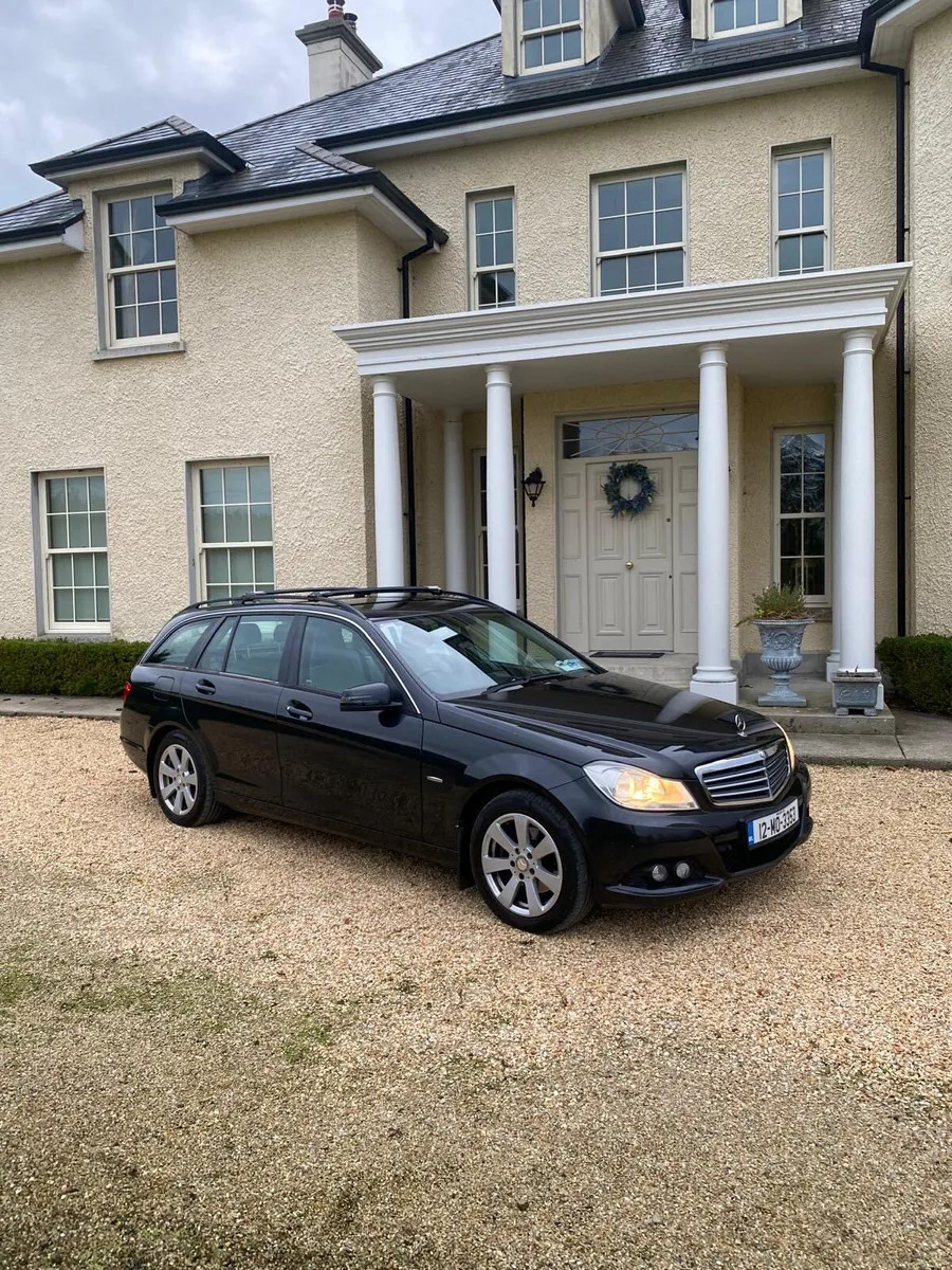 Mercedes C200 - Image 4