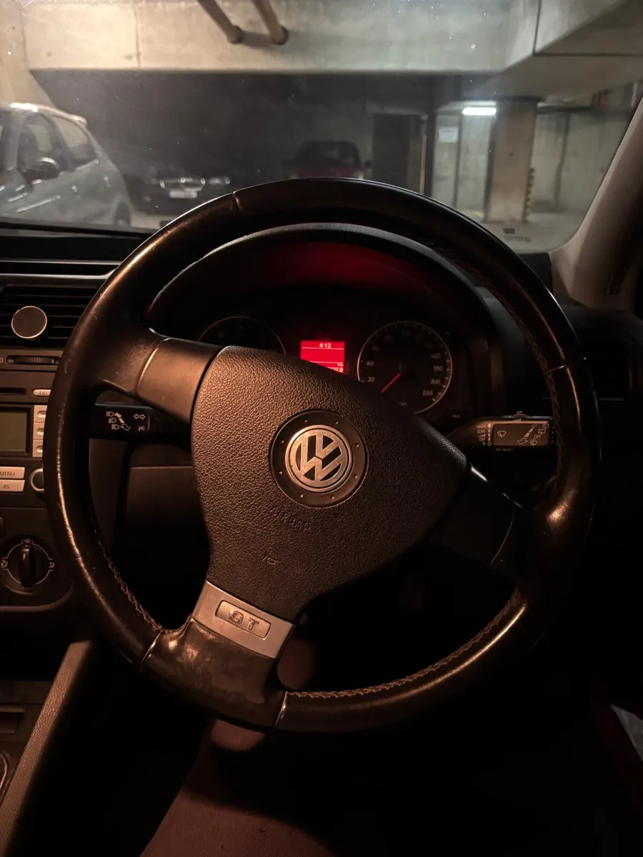 Volkswagen Golf 2008 - Image 3