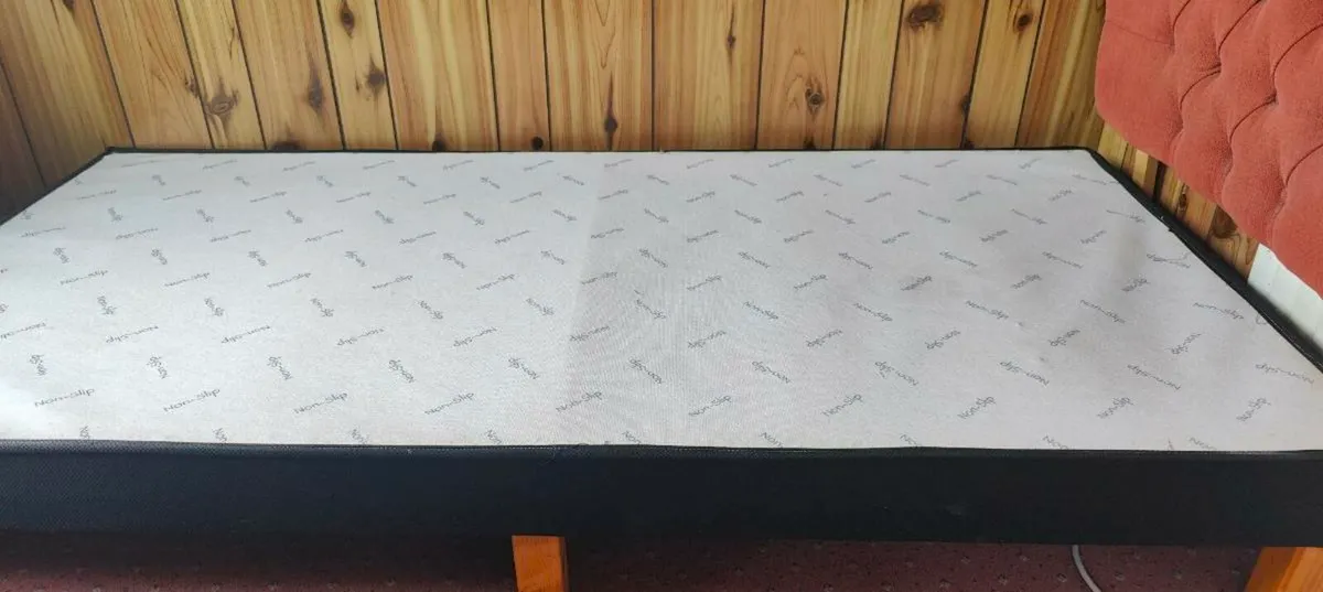 Single bed - Image 3