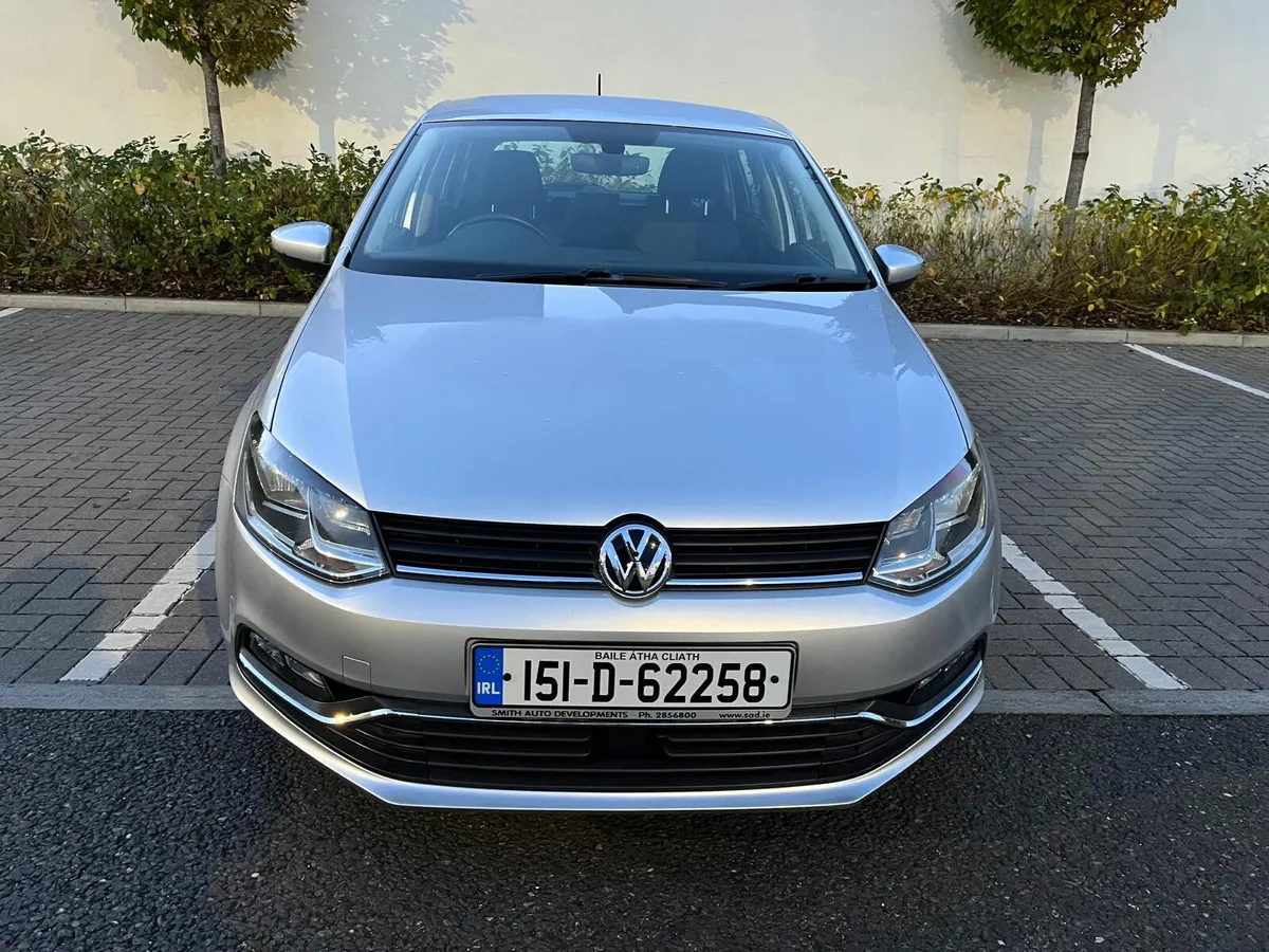 Volkswagen Polo 2015 - Image 2