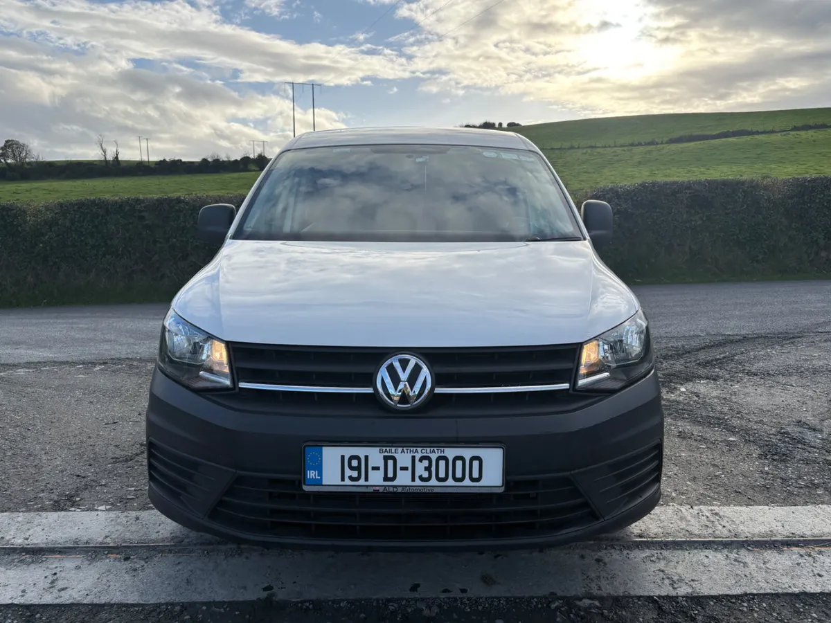 Volkswagen Caddy 2019 2.0L tdi - Image 3