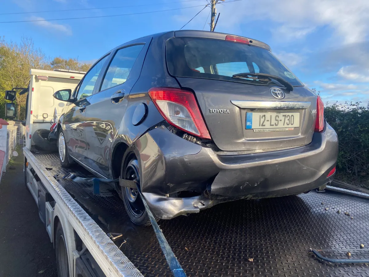 2012 Toyota Yaris  d4d rear damage - Image 2