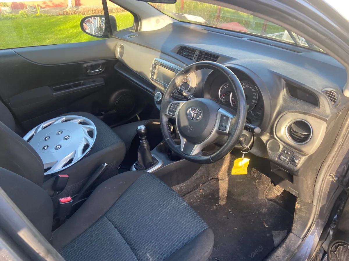 2012 Toyota Yaris  d4d rear damage - Image 4