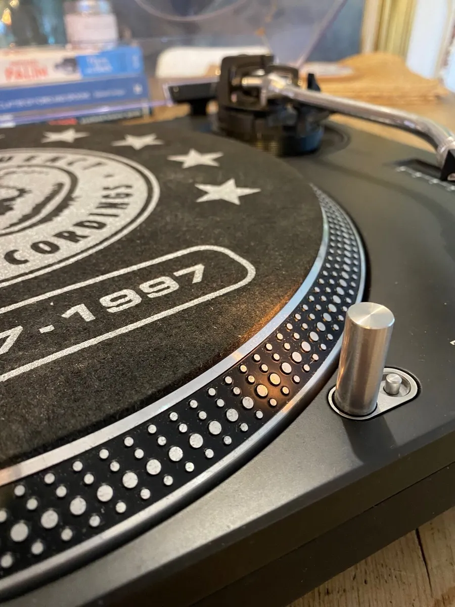 Turntables - Image 3