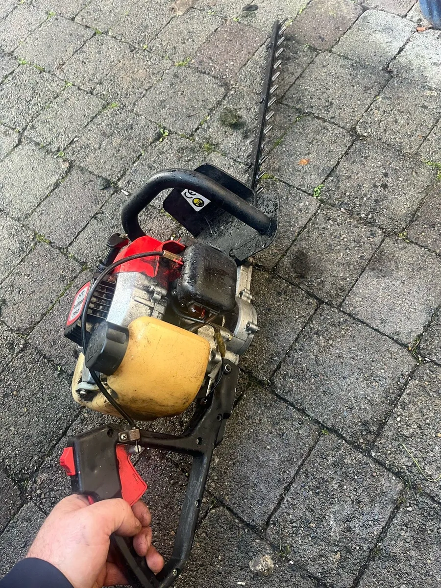 Hedge trimmer - Image 2