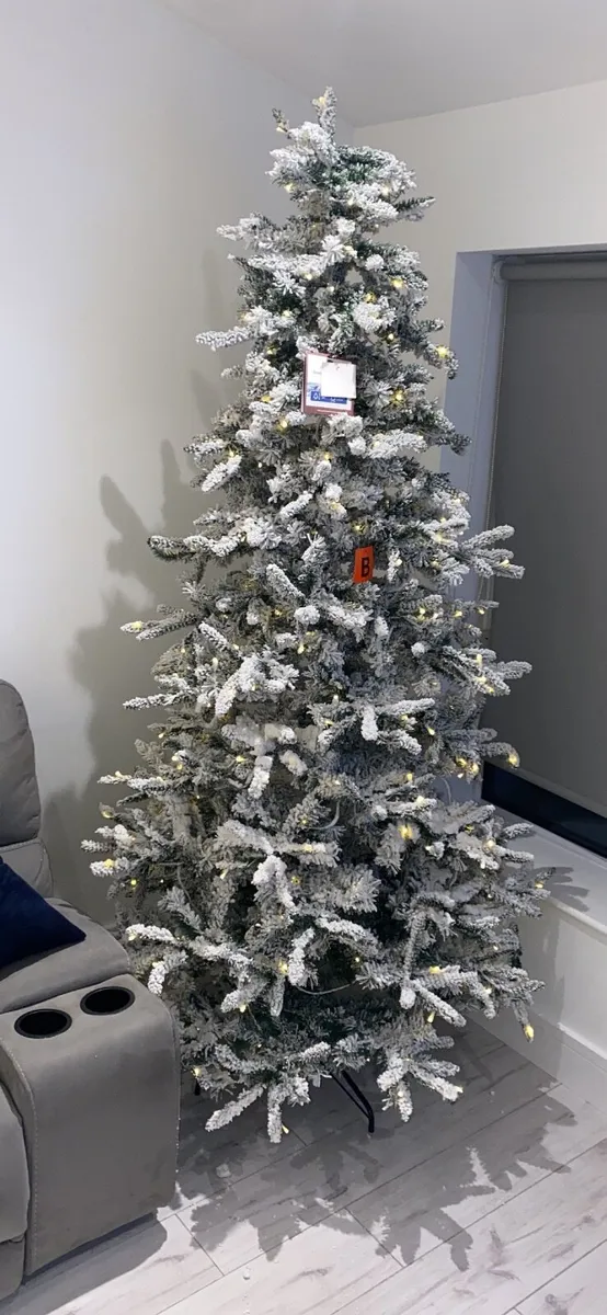 Christmas tree - Image 3