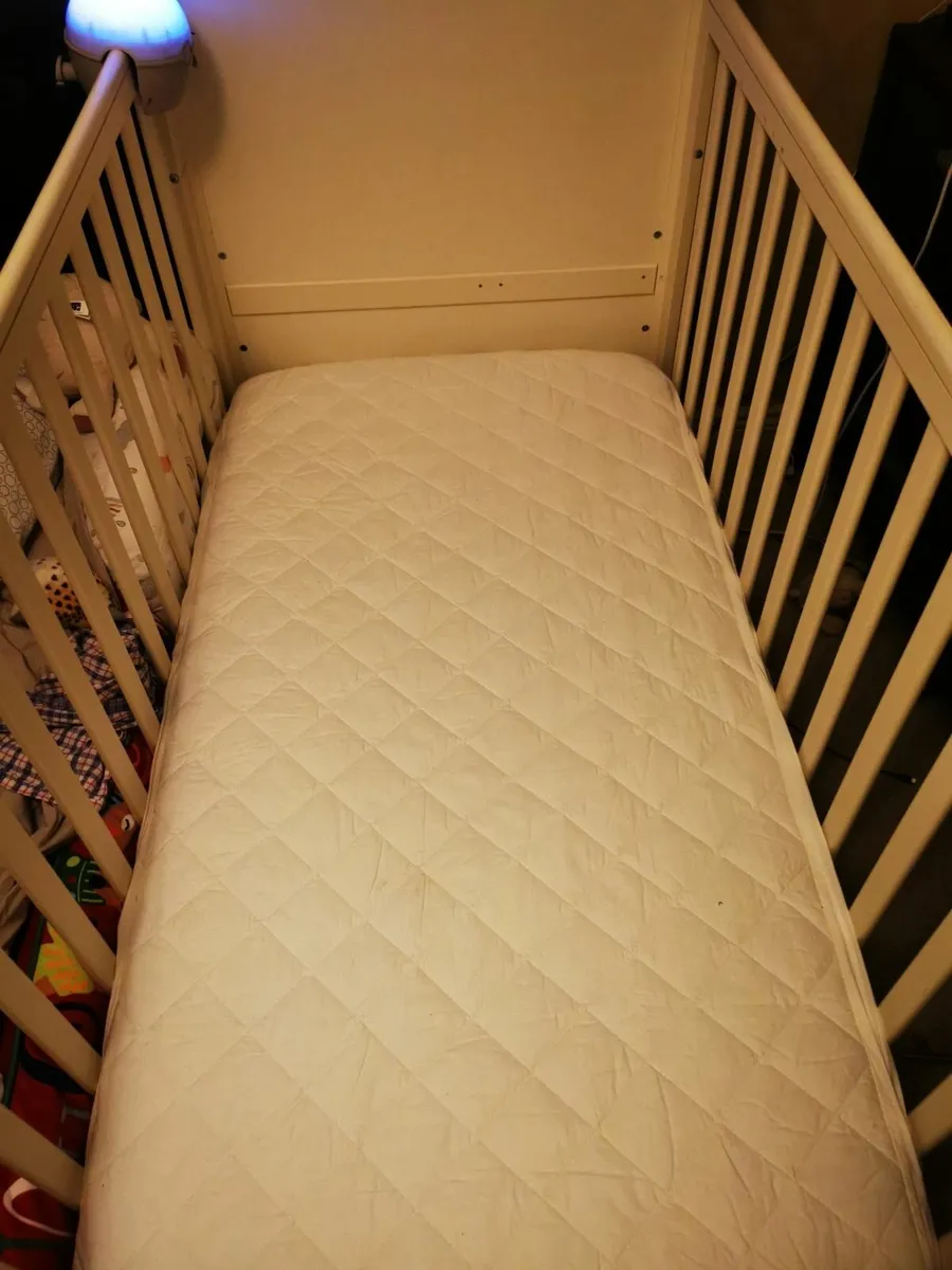 Cot bed - Image 3