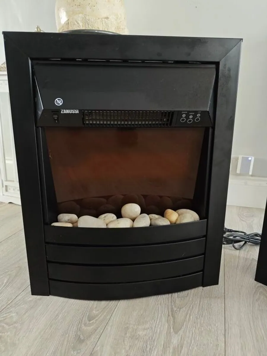 Zanussi 2 KW Black Electric Inset Fire Stove - Image 3