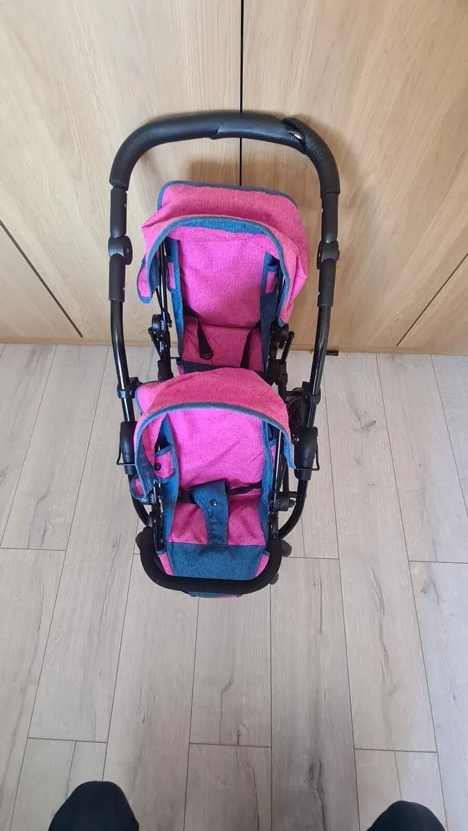 Dolls twin buggy - Image 1