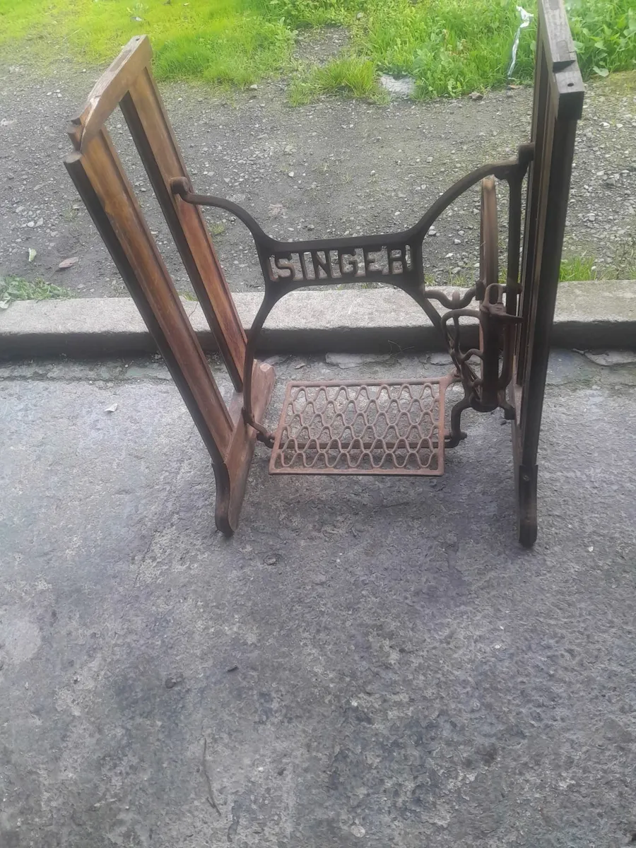Vintage  singer sewing machine  frame - Image 1