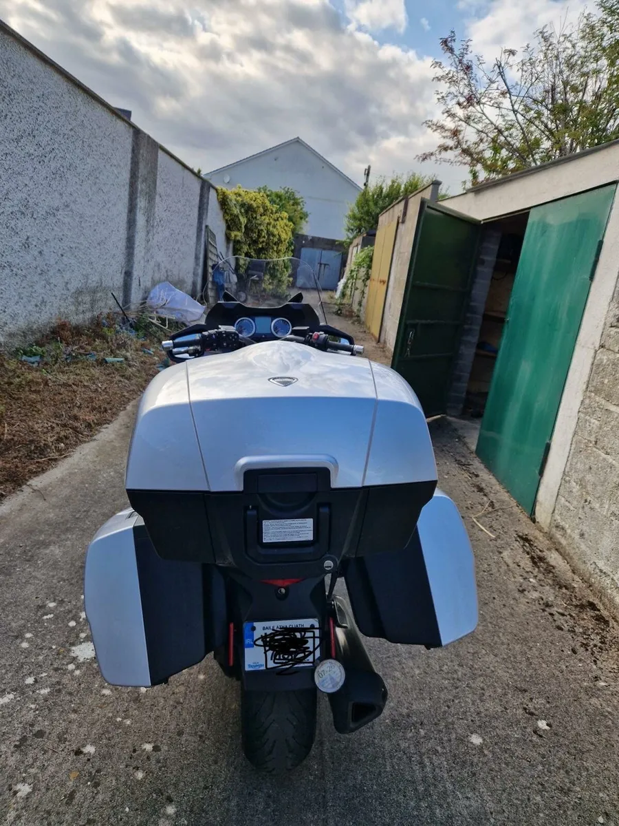 Motorbikes - Image 2