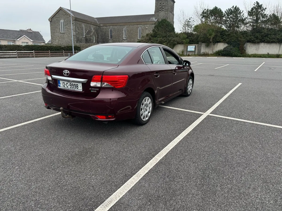 2012 Toyota Avensis - Image 3