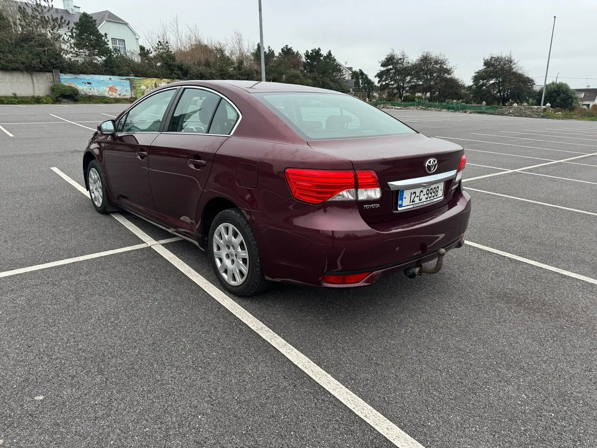 2012 Toyota Avensis - Image 4