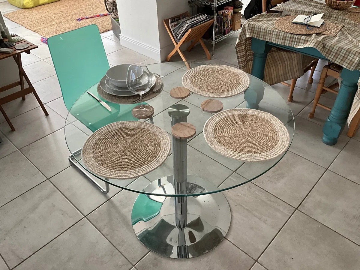 Dining table - Image 2