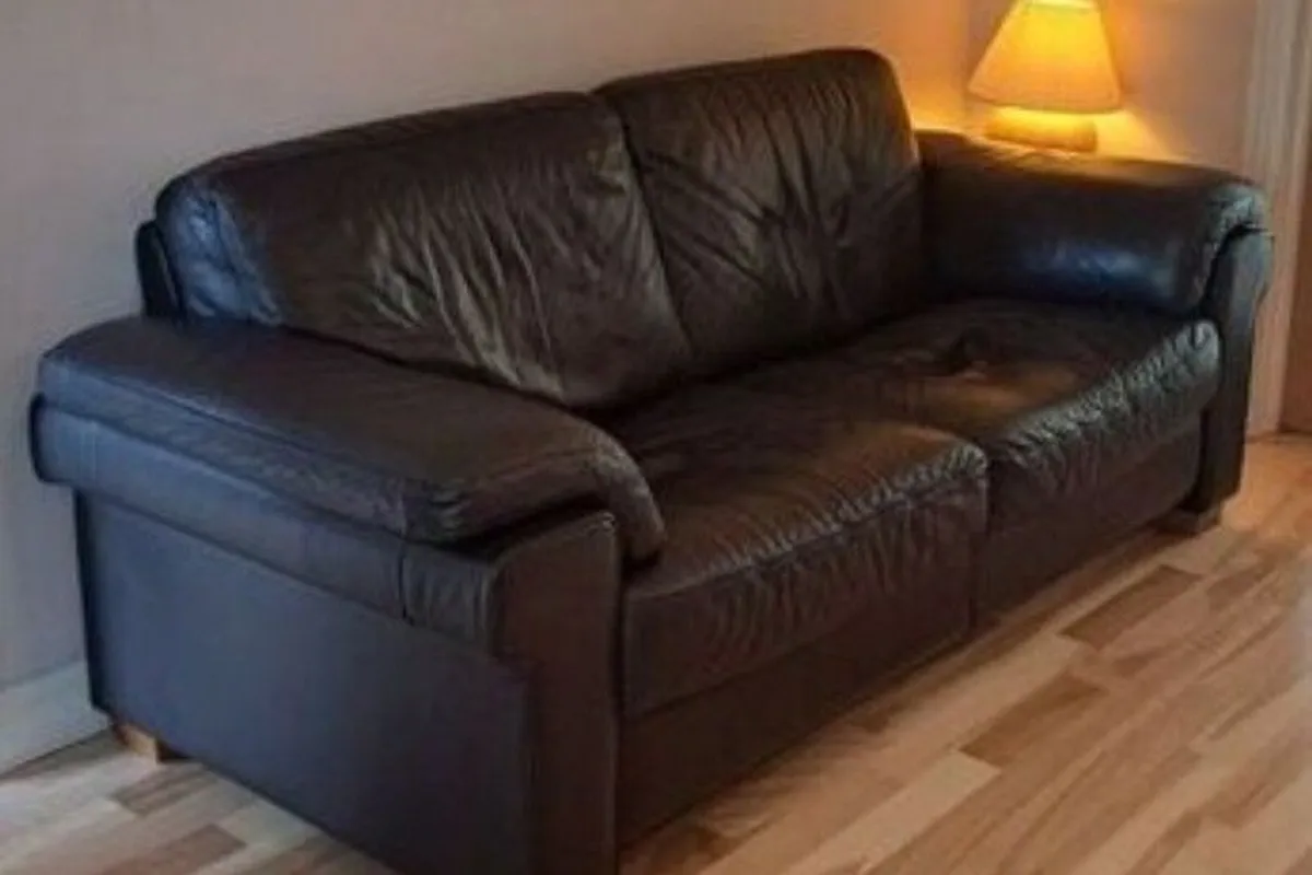 2 & 3 seater leather sofas - Image 1