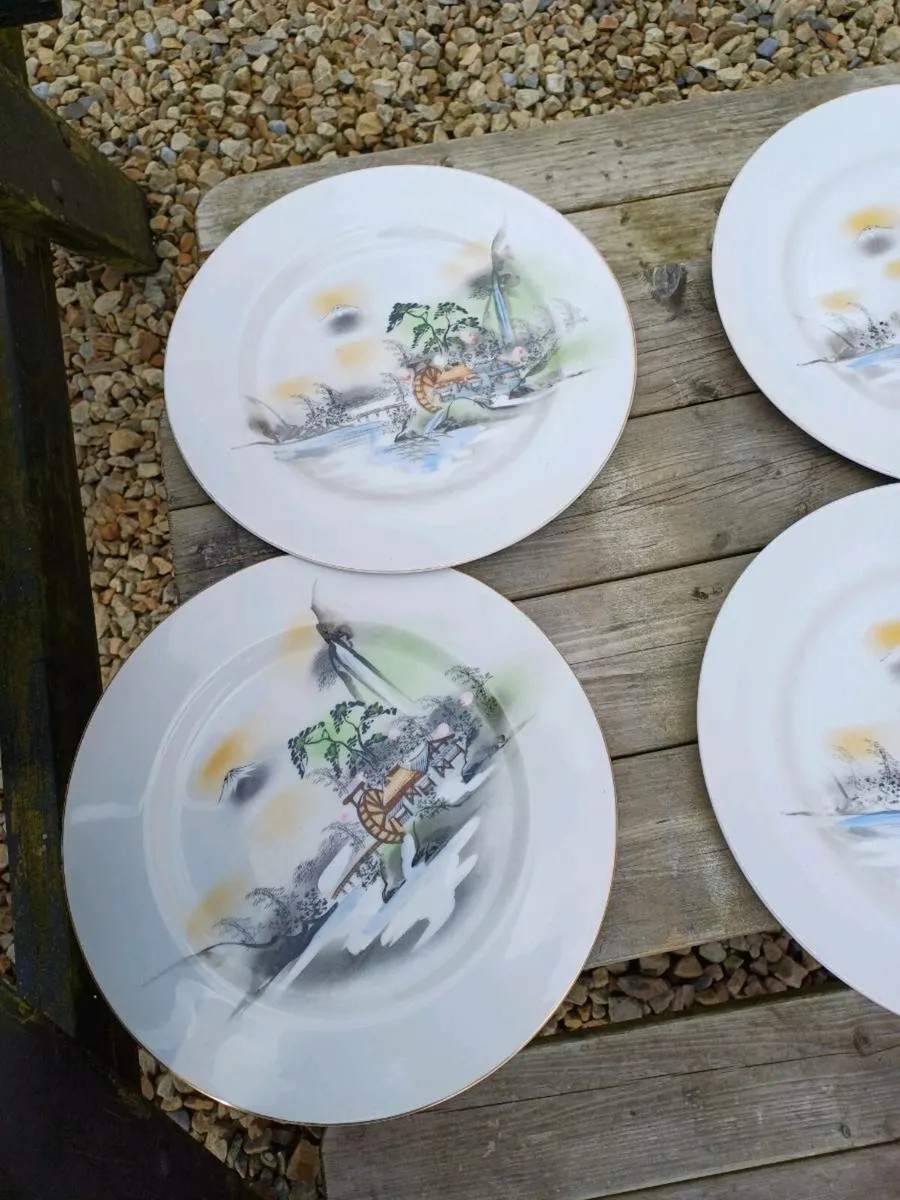 1940s Japanese Handpainted Dinner Plates - Image 3