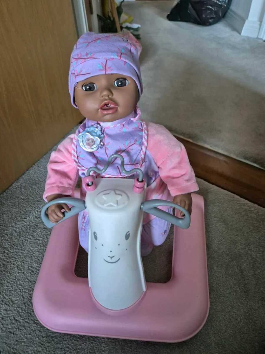 Baby Annabelle and accessories - Image 3