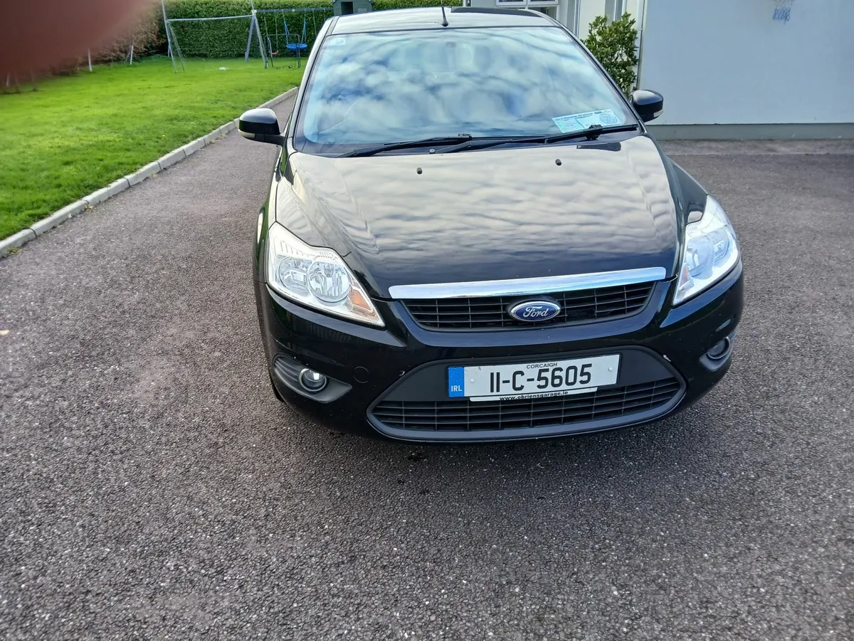 Ford Focus 2011 - Image 2