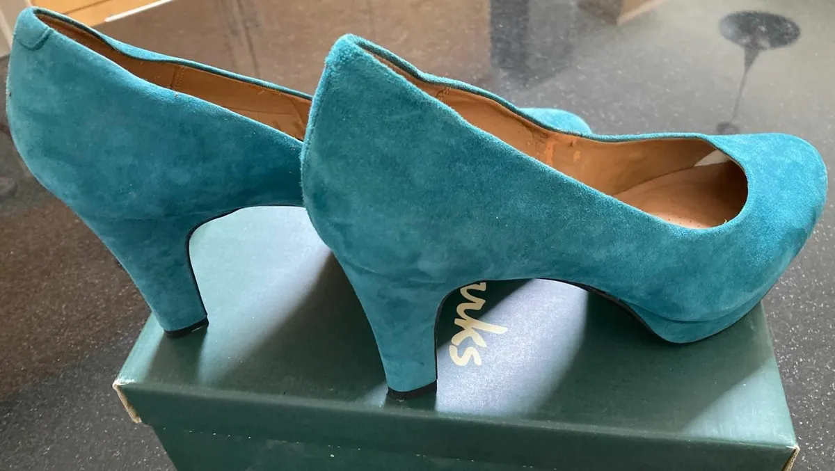 Clarks Ladies Teal Genuine Leather Suede Shoes - Image 2