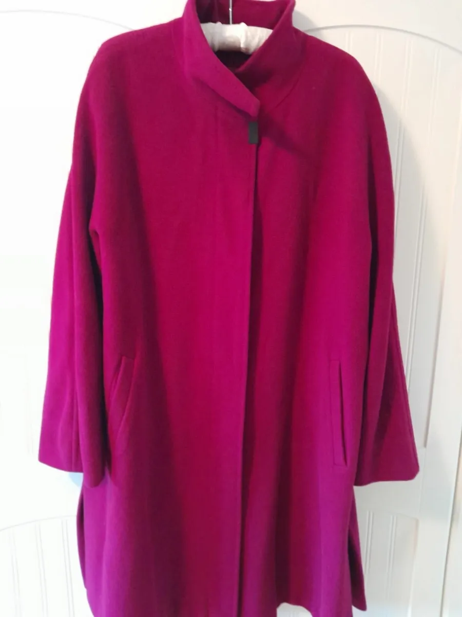 womens clothing - Image 1