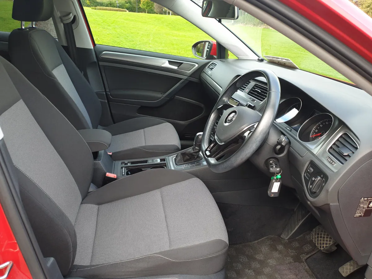 VOLKS GOLF/152/1.2 PETROL/AUTO TRANSMISSION - Image 4