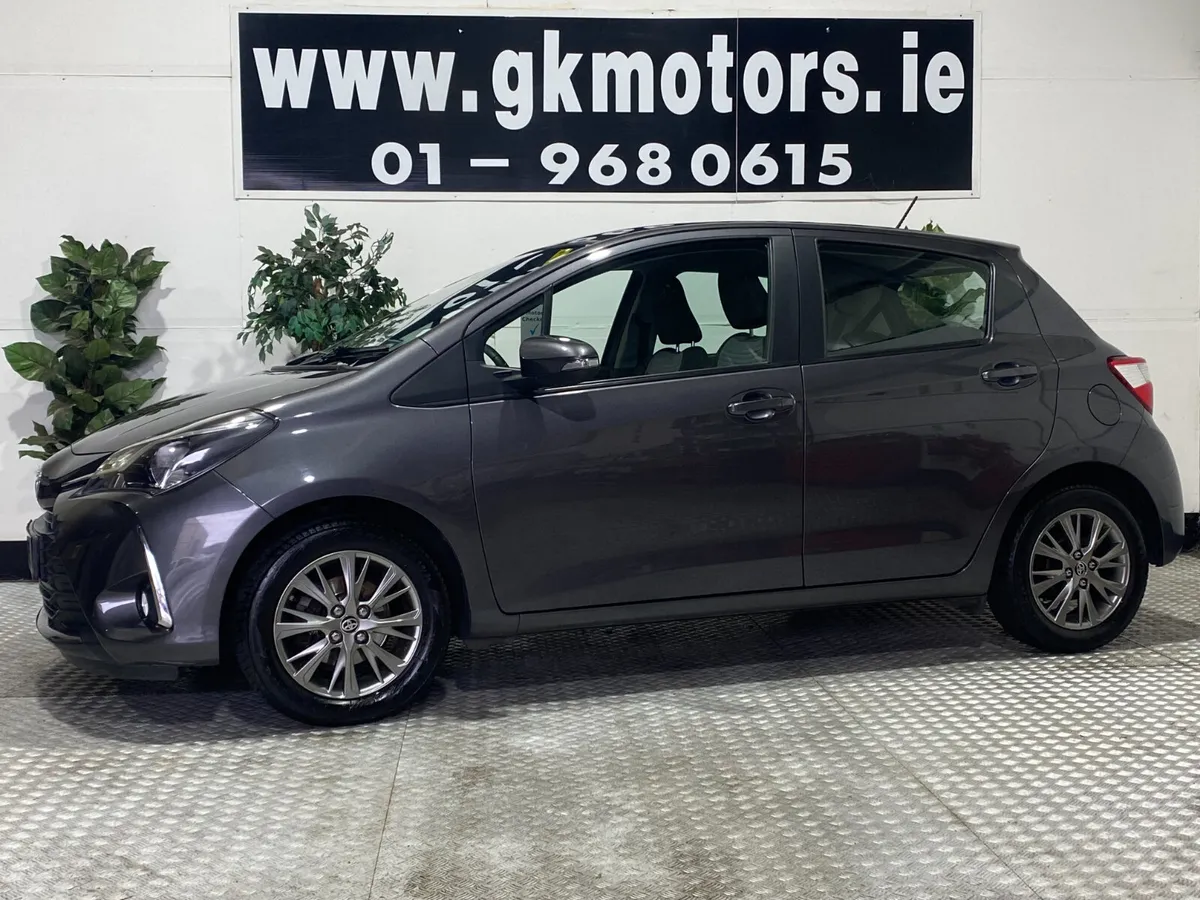 Toyota Yaris 2019///VERY LOW KLMS//// - Image 3