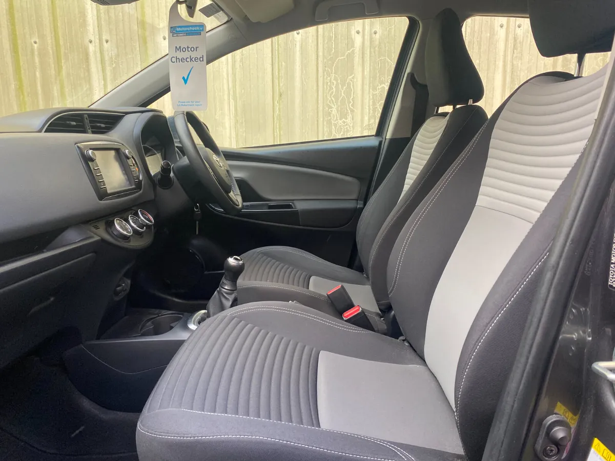 Toyota Yaris 2019///VERY LOW KLMS//// - Image 4