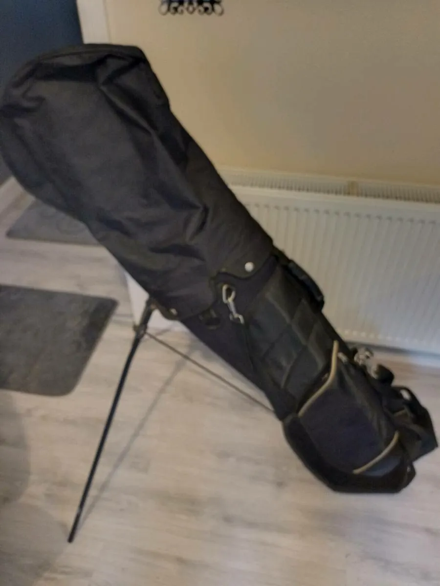 Forgan golf bag with stand. - Image 2