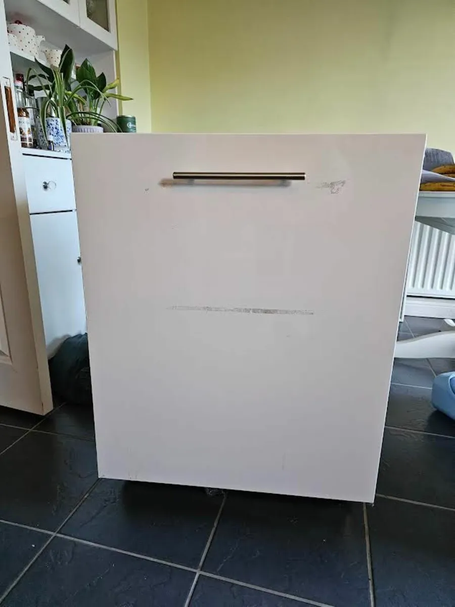 Integrated Dishwasher - never used - Image 3