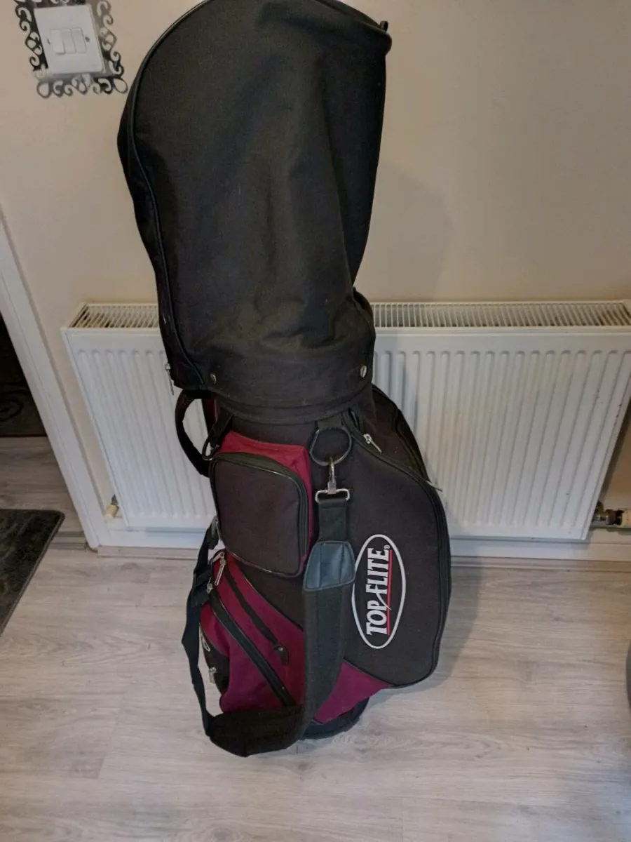 Top flite golf bag. - Image 1