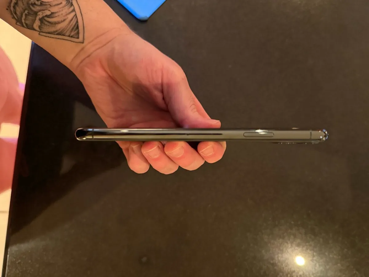 iPhone 11 Pro Max - Image 3